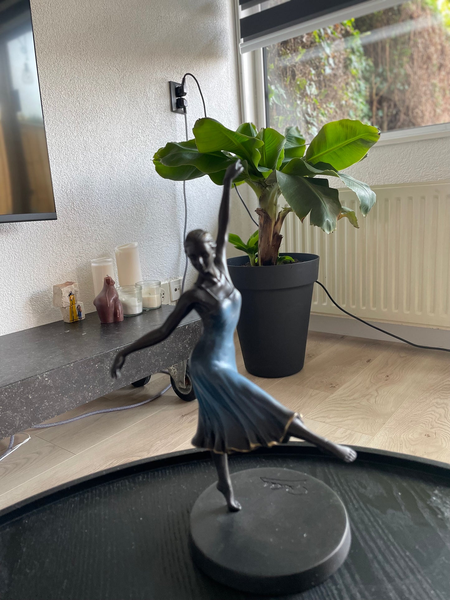 Graceful Dancer – Bronze Sculpture. 12x12x27cm - 2Kg