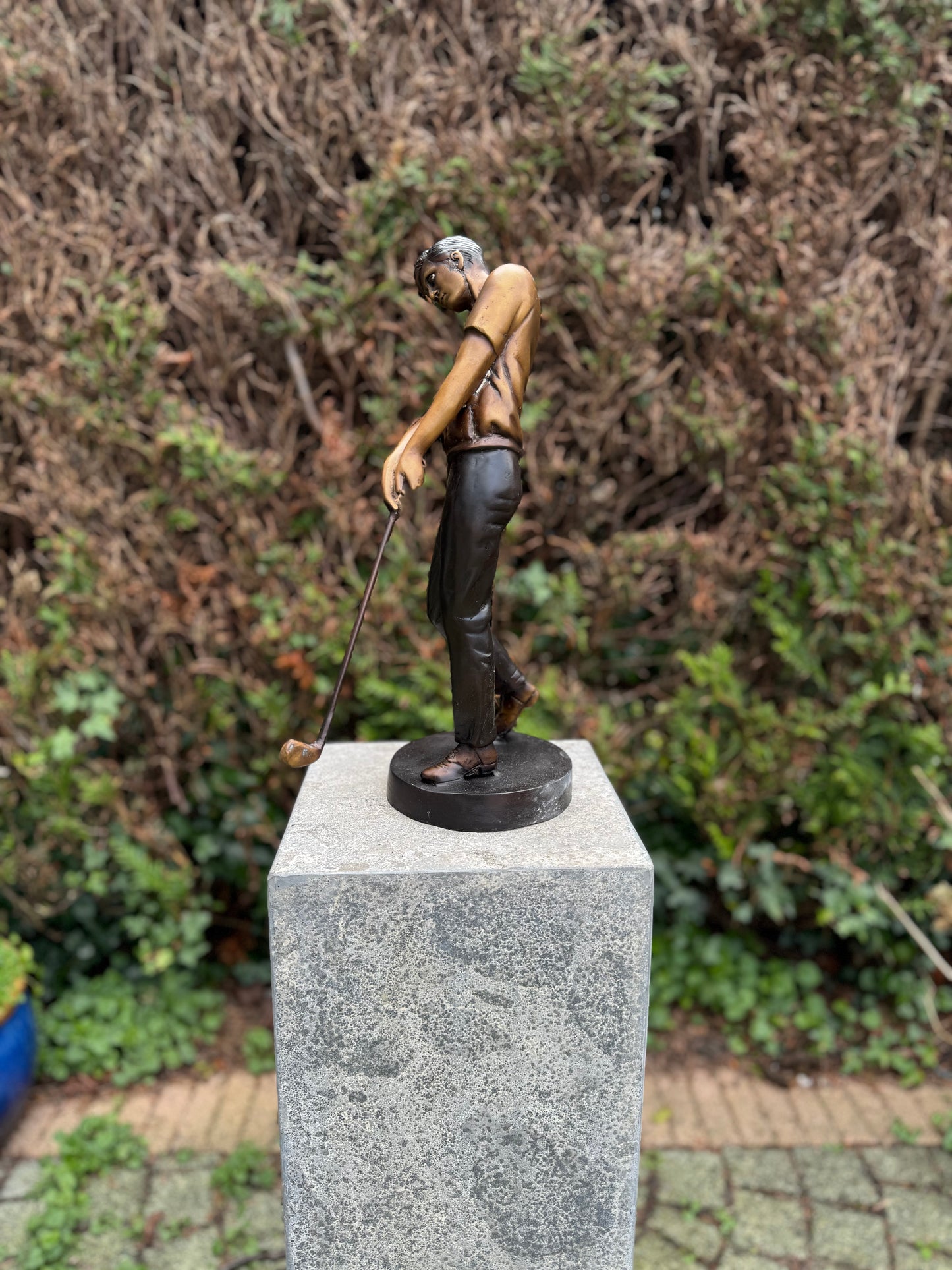 Golfer in Action – Bronze Sculpture. 19x15x40cm - 8Kg