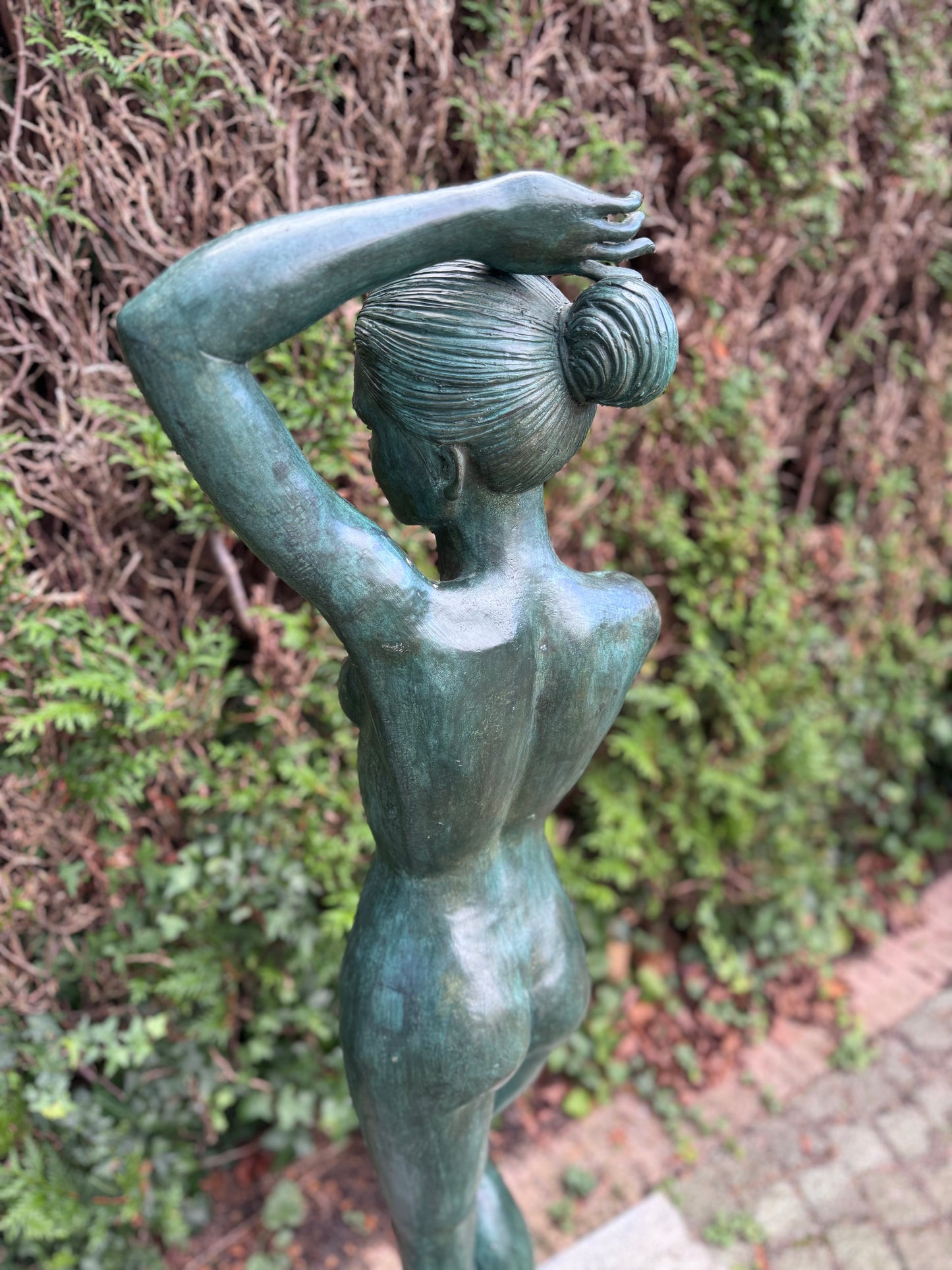 Elegant Muse – Bronze Sculpture. 35x29x120cm - 26Kg