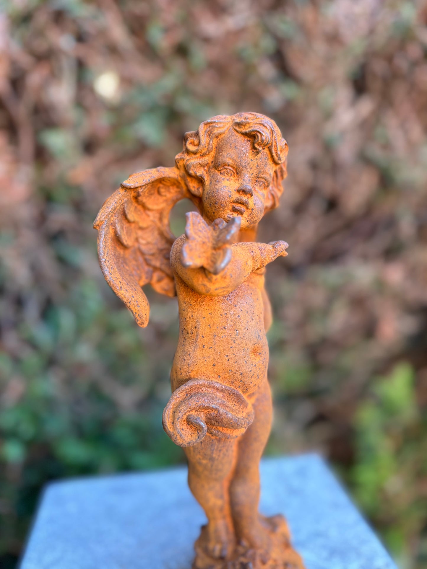 Contemplative Angel – Iron Sculpture. 28.5x12x10.2cm - 2.3Kg