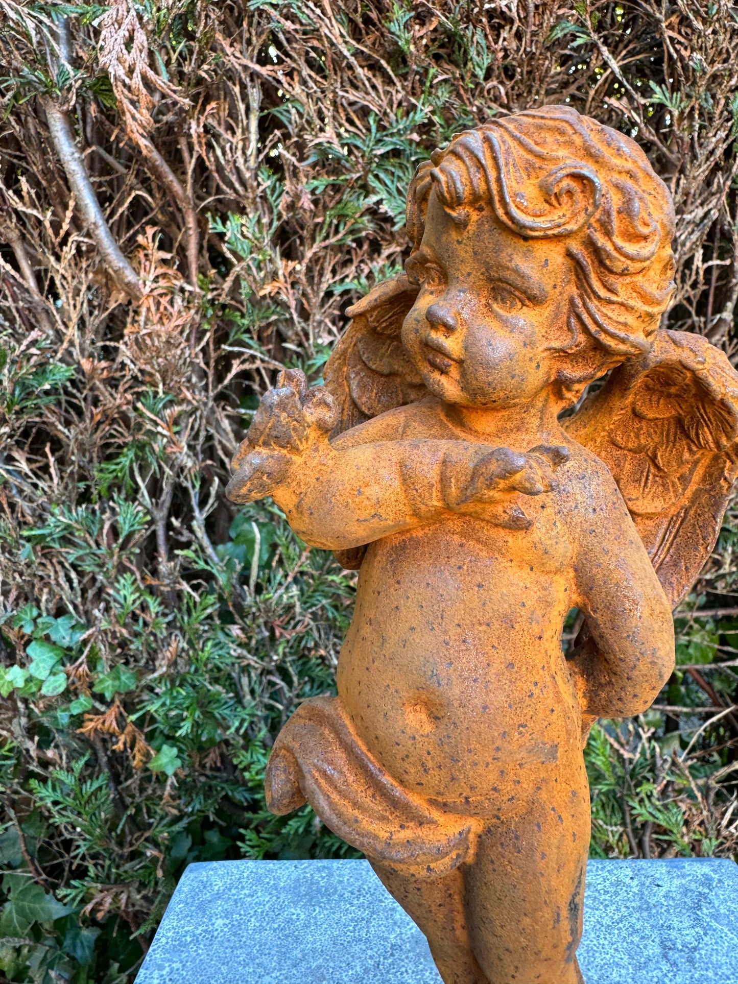 Contemplative Angel – Iron Sculpture. 28.5x12x10.2cm - 2.3Kg