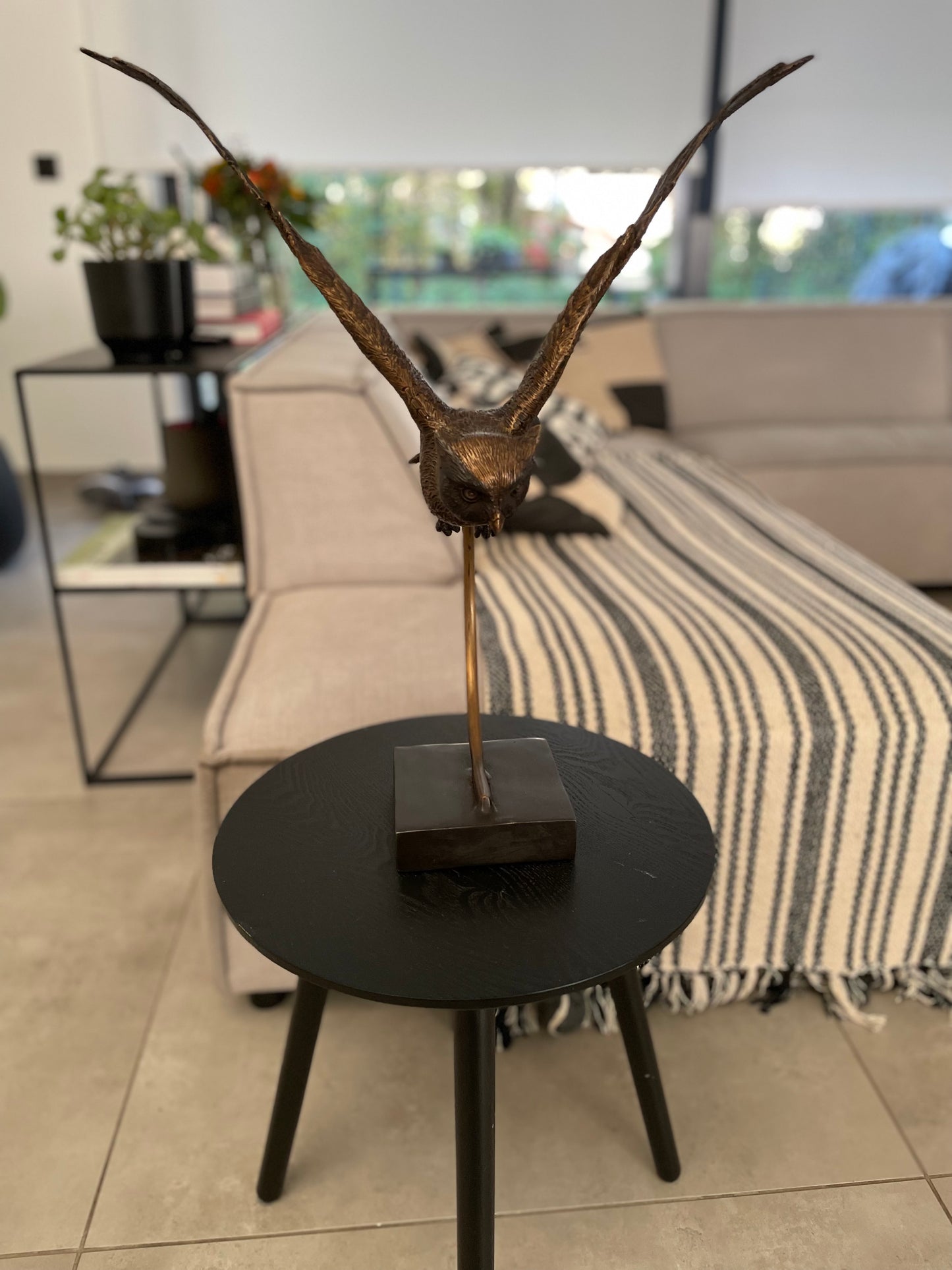Soaring Owl – Bronze Sculpture. 45x27x53cm - 3.8Kg