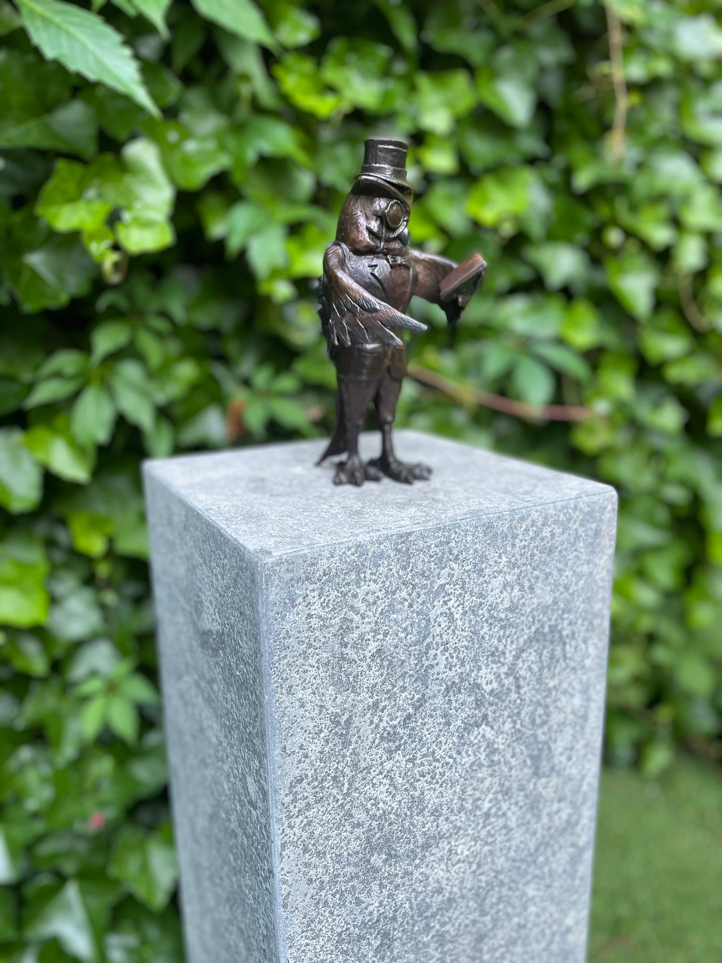 Gentleman Owl – Bronze Sculpture. 18x16x24cm - 2.7Kg