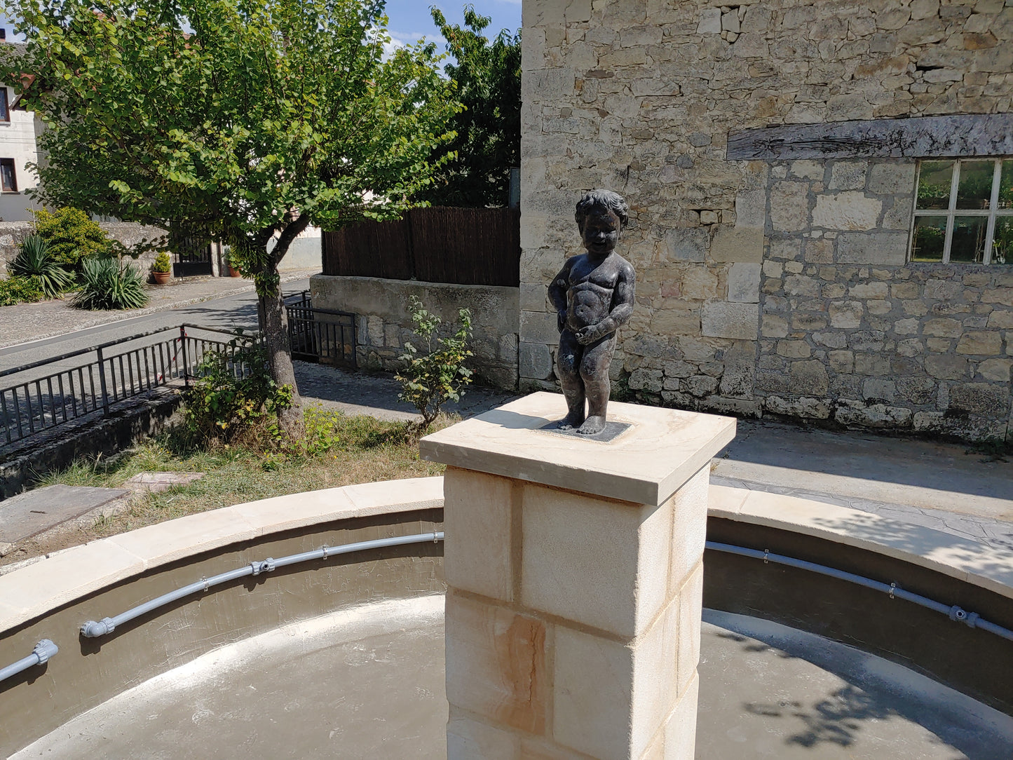 Playful Fountain Boy – Bronze Sculpture. 25x20x60cm - 5.9Kg