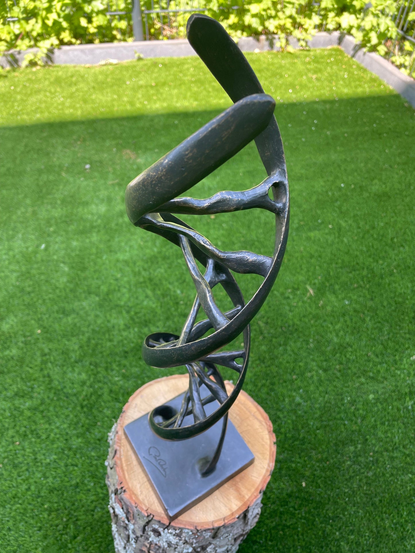 DNA Helix – Bronze Sculpture. 53x13x13cm - 2.7Kg