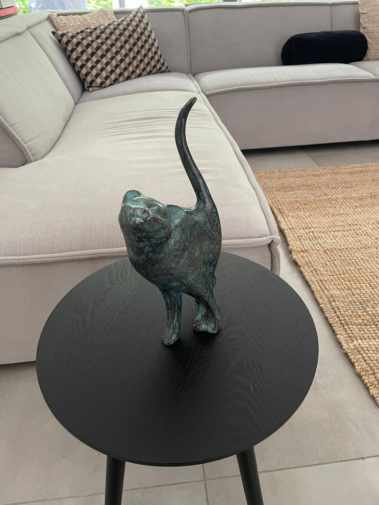 Poised Cat – Bronze Sculpture. 18x10x31cm