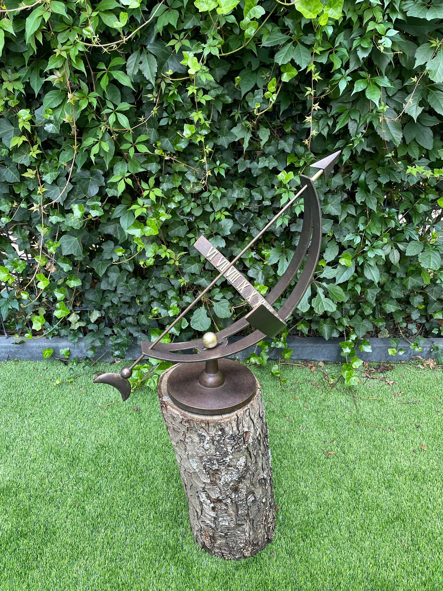 Lunar Sundial – Bronze Sculpture. 40x40x49cm