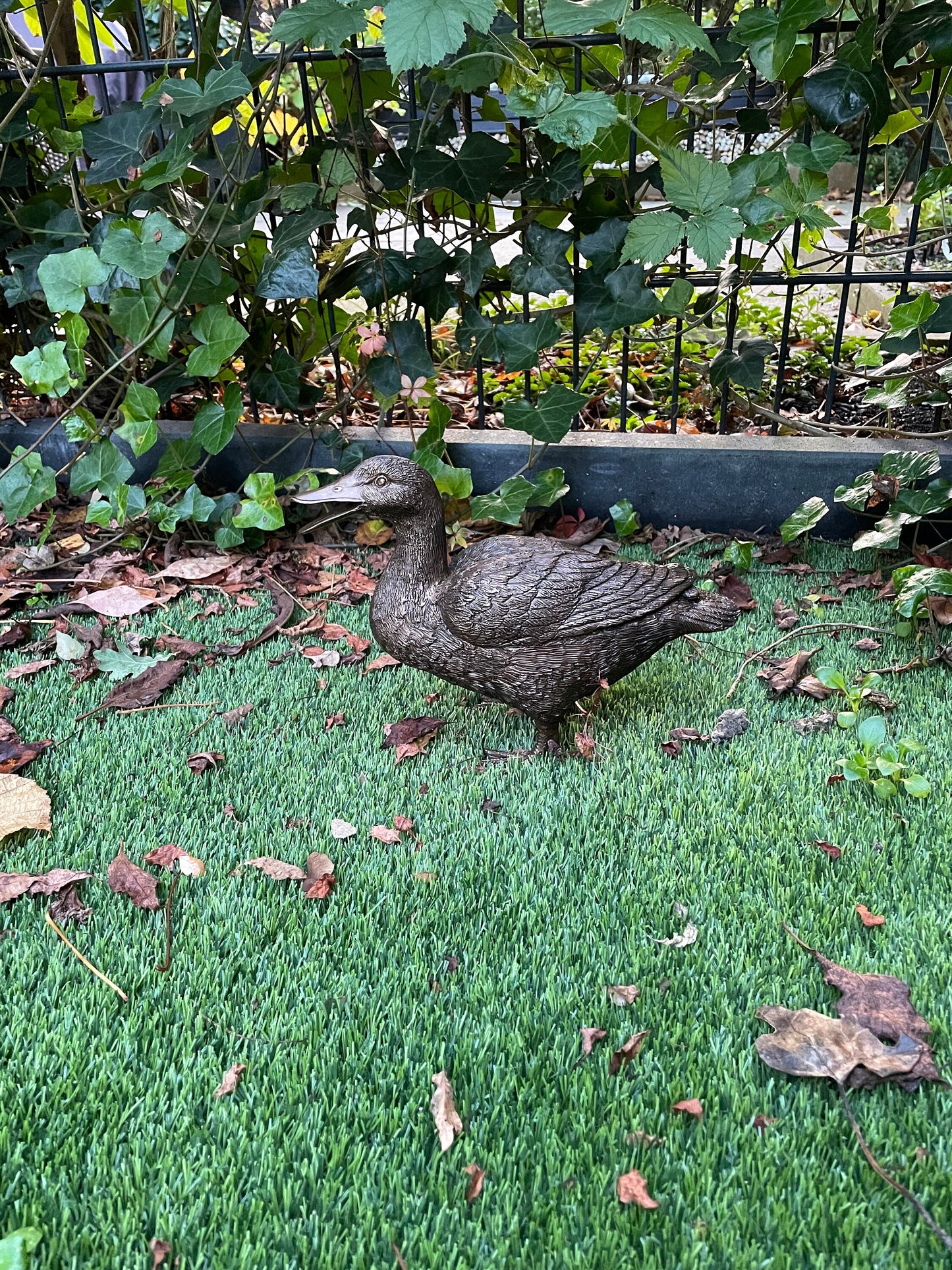 Standing Duck – Bronze Sculpture. 20x10x28cm - 1.7Kg