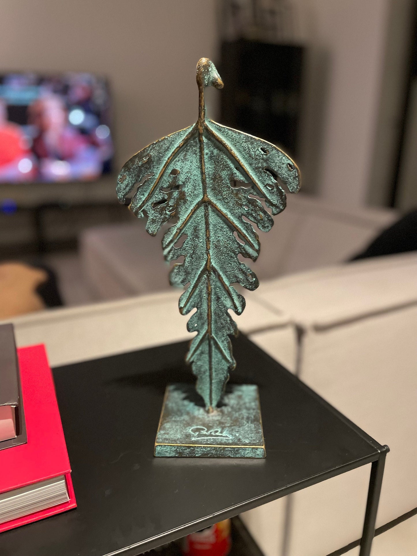 Winged Form – Bronze Sculpture. 16x11x35cm - 1.1Kg