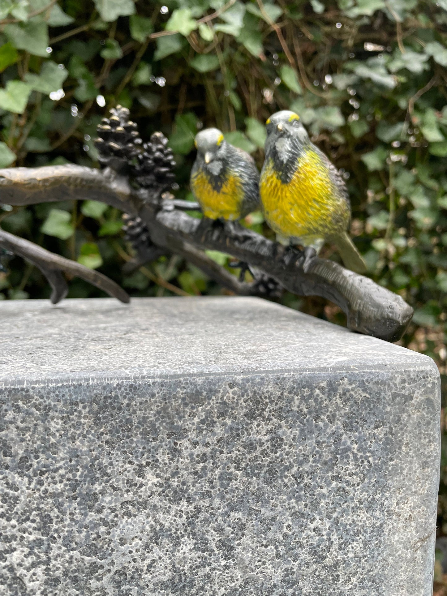 Garden Trio Birds – Bronze Sculpture. 17x26x38cm - 2.5Kg