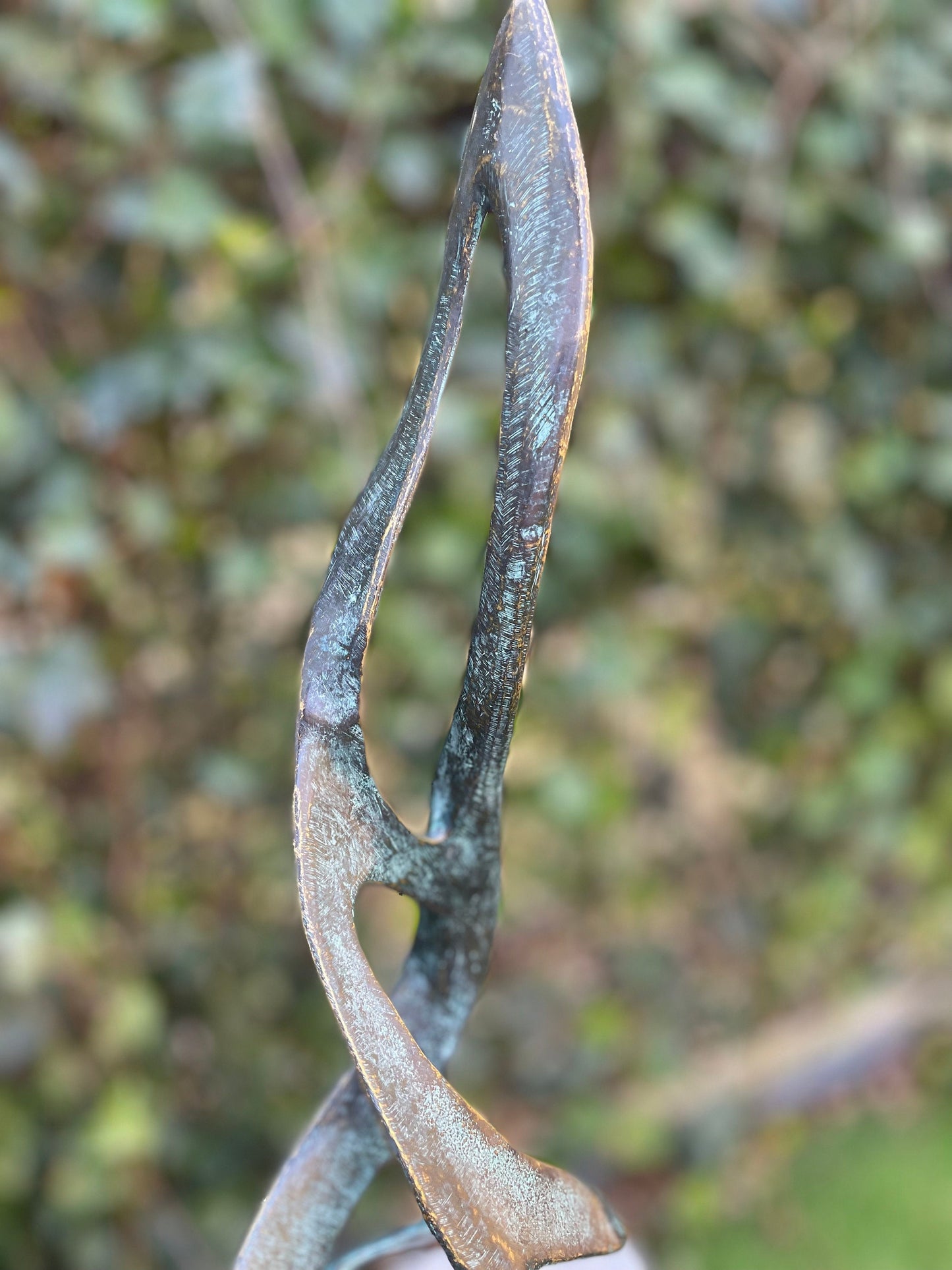 Flowing Form – Bronze Sculpture. 15x12x49cm - 1.7Kg