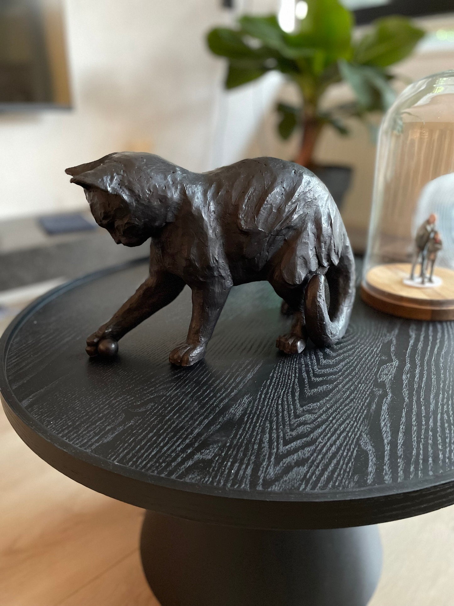 Curious Kitten – Bronze Sculpture. 21x13x20cm - 3.1Kg