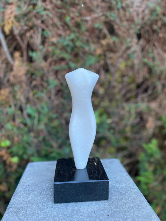 Feminine Form – Marble and Granite Sculpture. 25x6x3cm