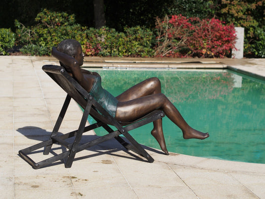 Relaxing Woman – Bronze Sculpture. 217x70x100cm - 70Kg