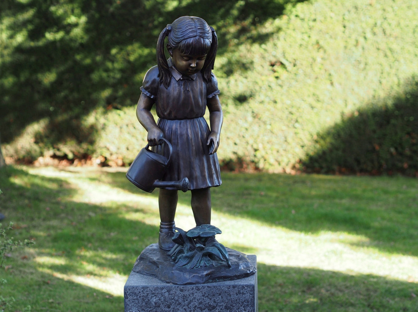 Little Gardener Girl – Bronze Sculpture. 45x42x85cm - 23Kg