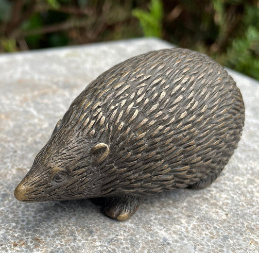Hedgehog – Bronze Sculpture. 10x5x5cm