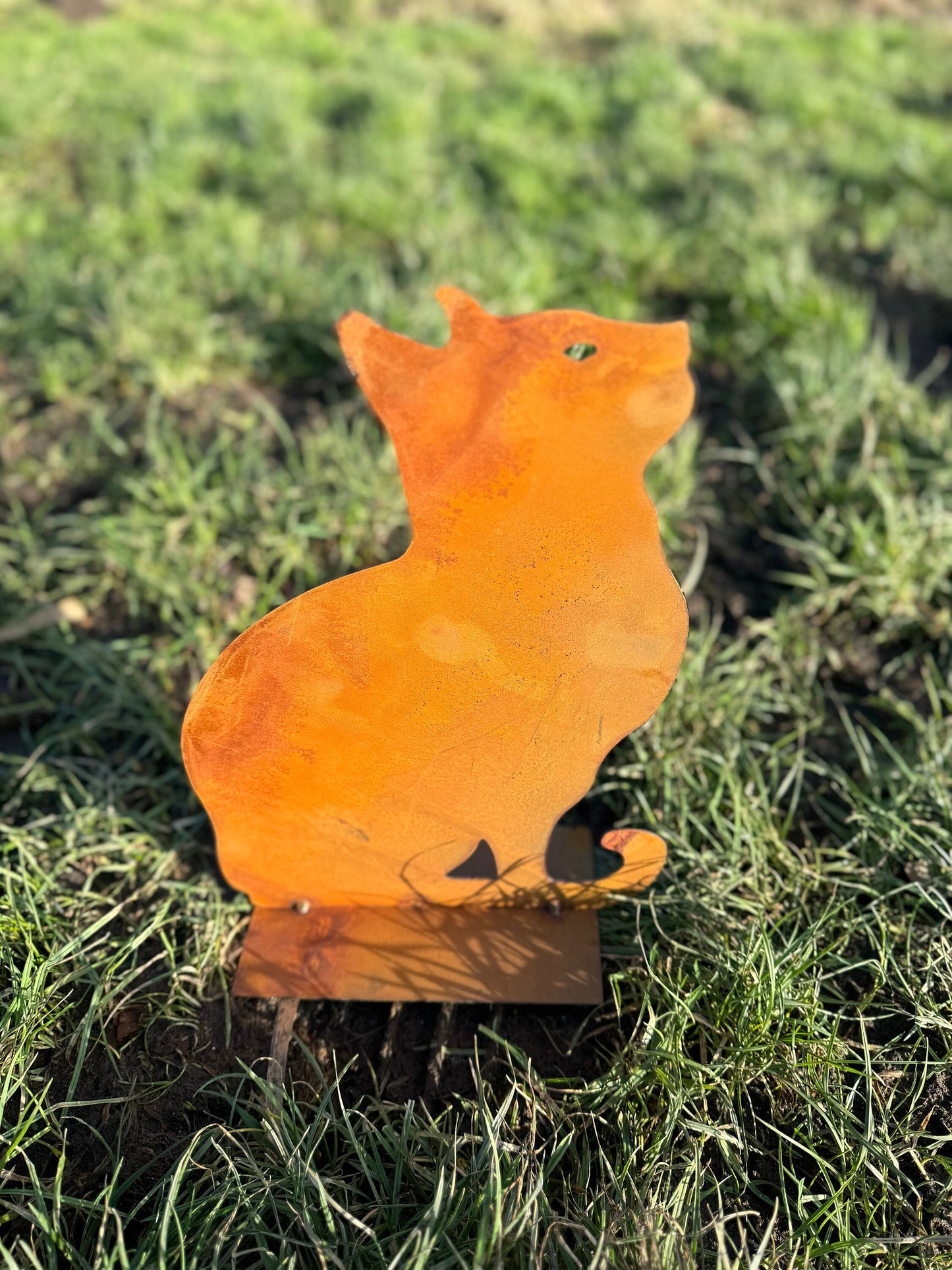 Rustic Cat Silhouette – Iron Sculpture. 25x12x35cm