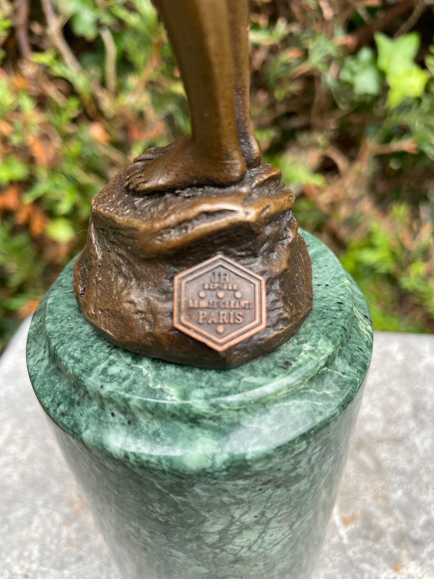 Rose in Hand – Bronze Sculpture. 31x7x9cm - 1.7Kg