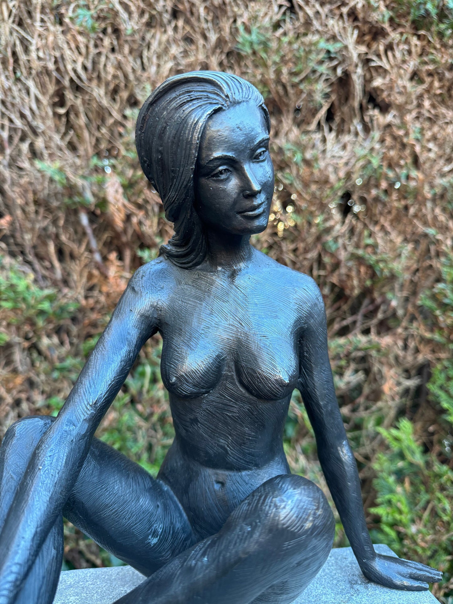Garden Muse – Bronze Sculpture. 29x20x29cm - 3.1Kg