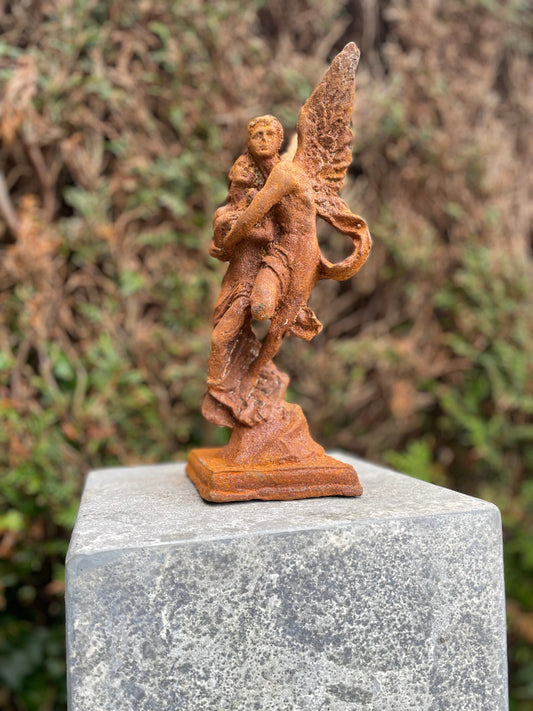 Mythic Ascent – Iron Sculpture. 30x13x11cm - 3.9Kg