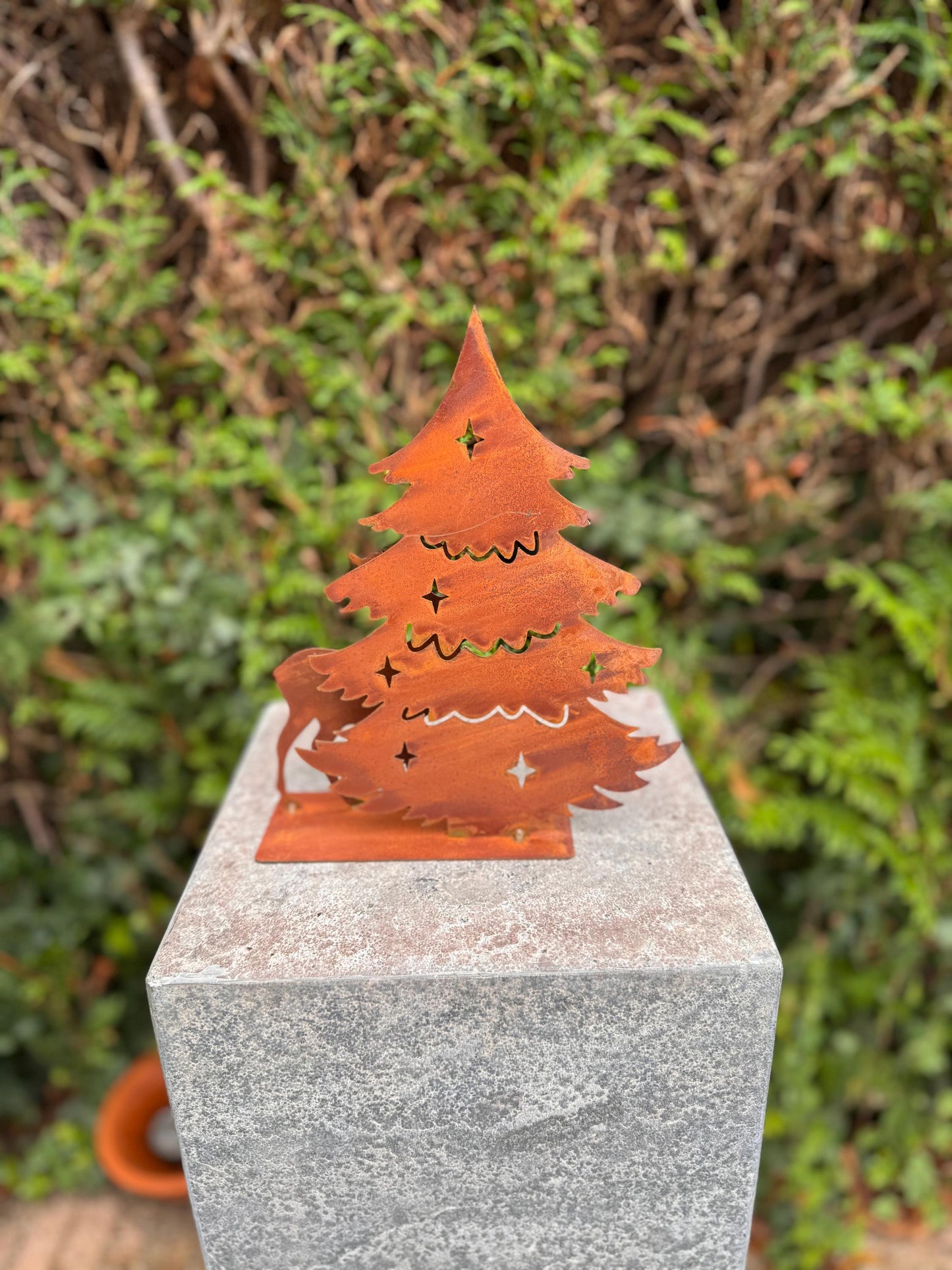 Winter Deer Scene – Iron Sculpture. 21x6x25cm