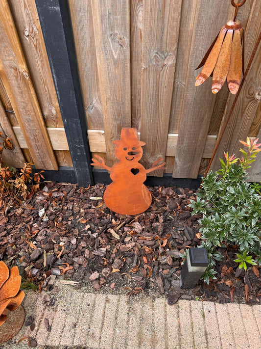 Smiling Snowman – Iron Sculpture. 37x1x65cm
