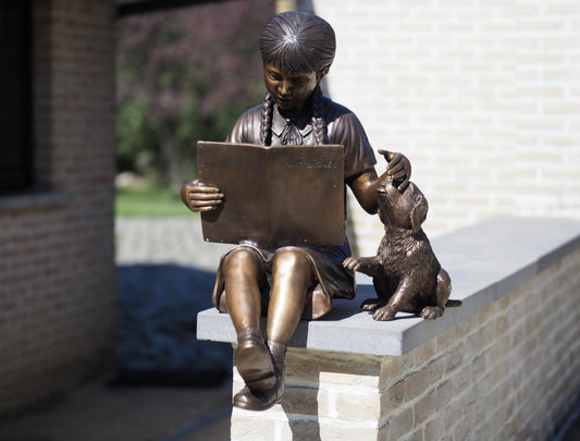 Reading Together – Bronze Sculpture. 70x59x70cm