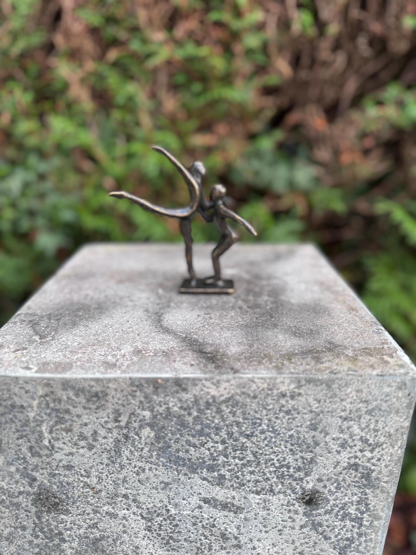 Dancing Figures – Bronze Sculpture. 9x3x11cm