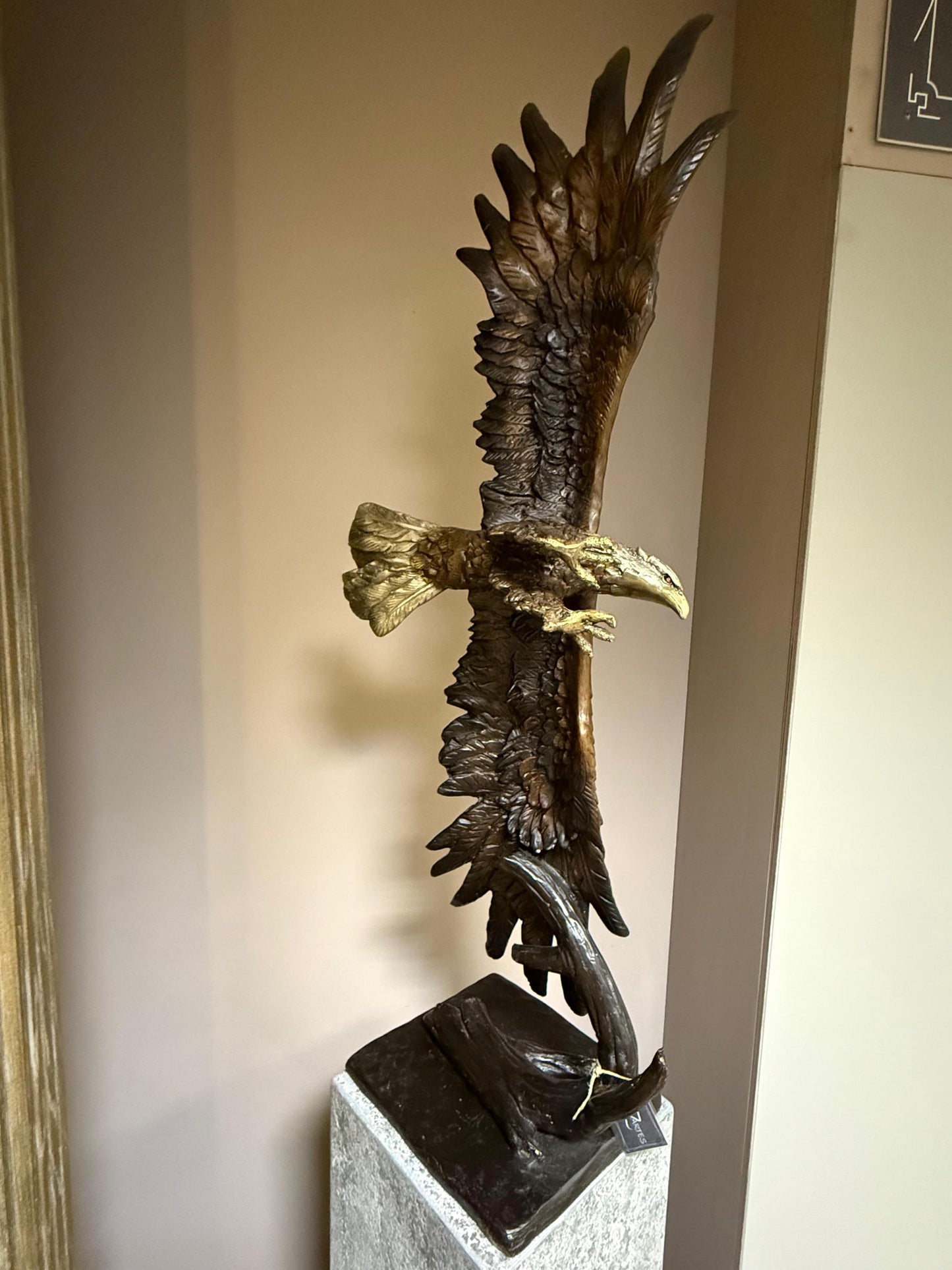 Soaring Eagle – Bronze Sculpture. 42x28x122cm