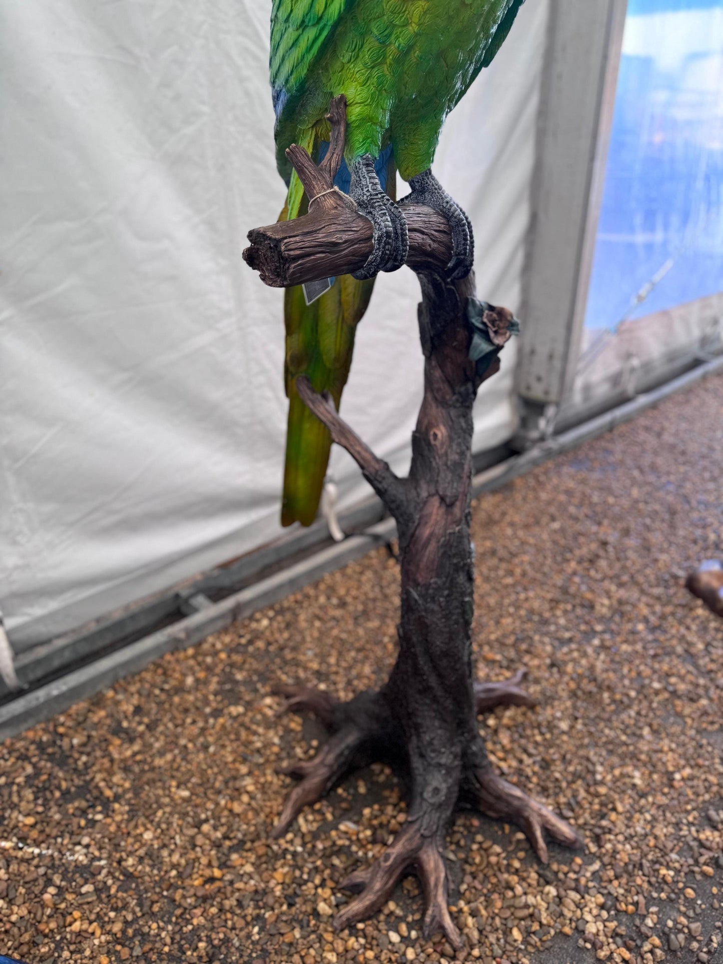 Green Macaw on Branch – Bronze Sculpture. 70x70x168cm - 15Kg