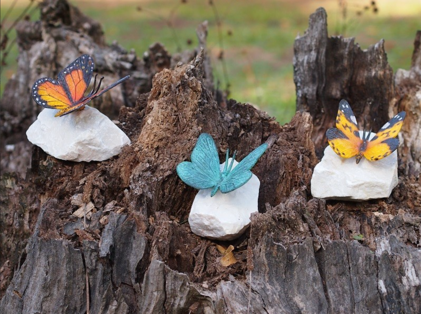 Colorful Butterfly – Bronze Sculpture. 11x11x12cm