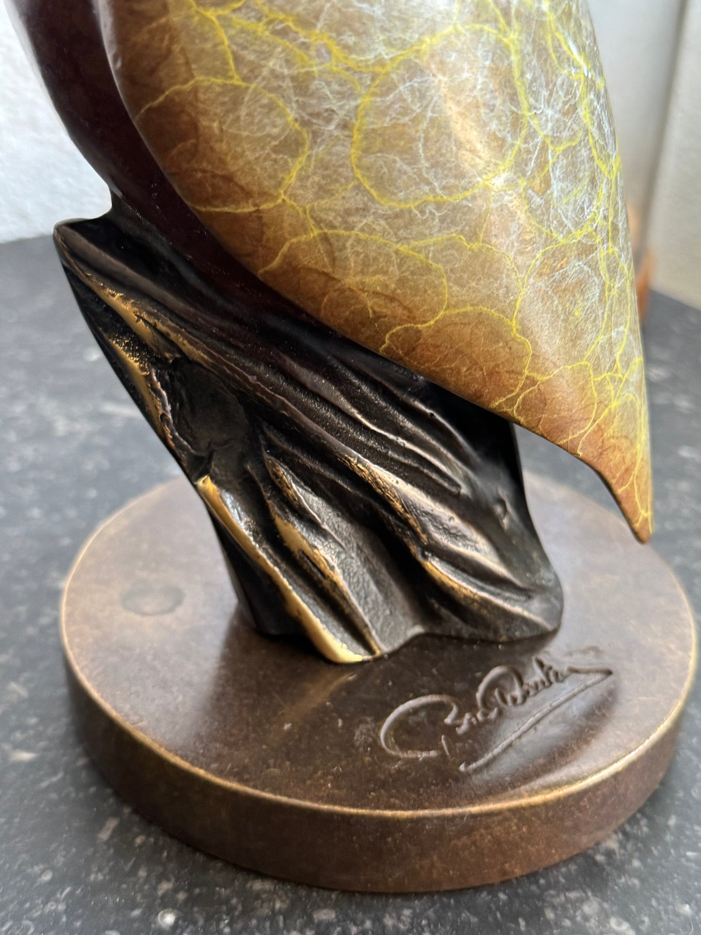 Wise Owl – Bronze Sculpture. 11x11x21cm - 2Kg