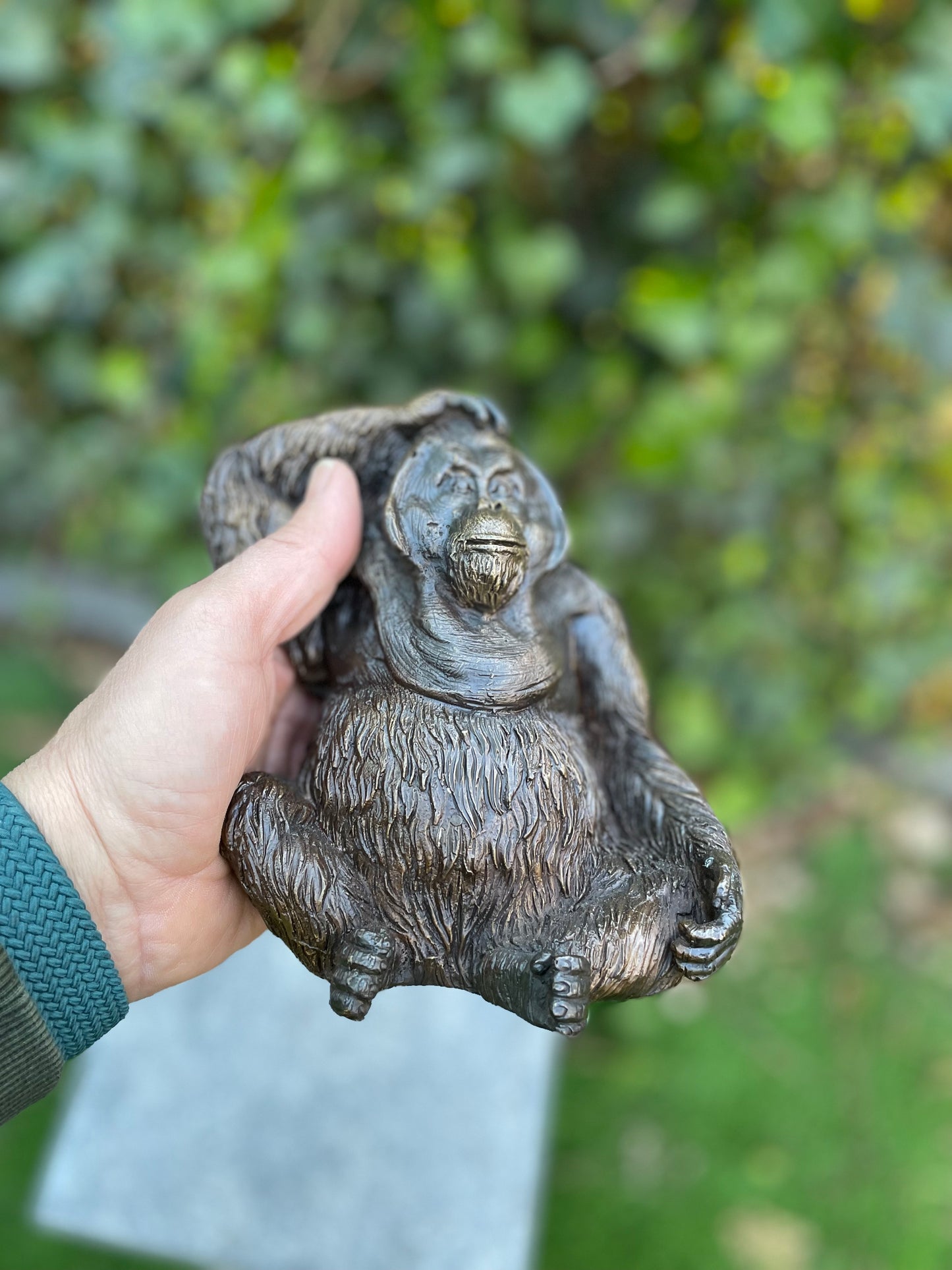 Bronze Orangutan -16x10x14cm