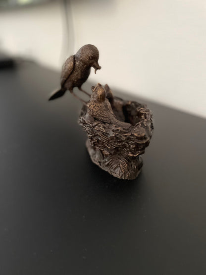 Feeding Time – Bronze Sculpture. 20x9x14cm