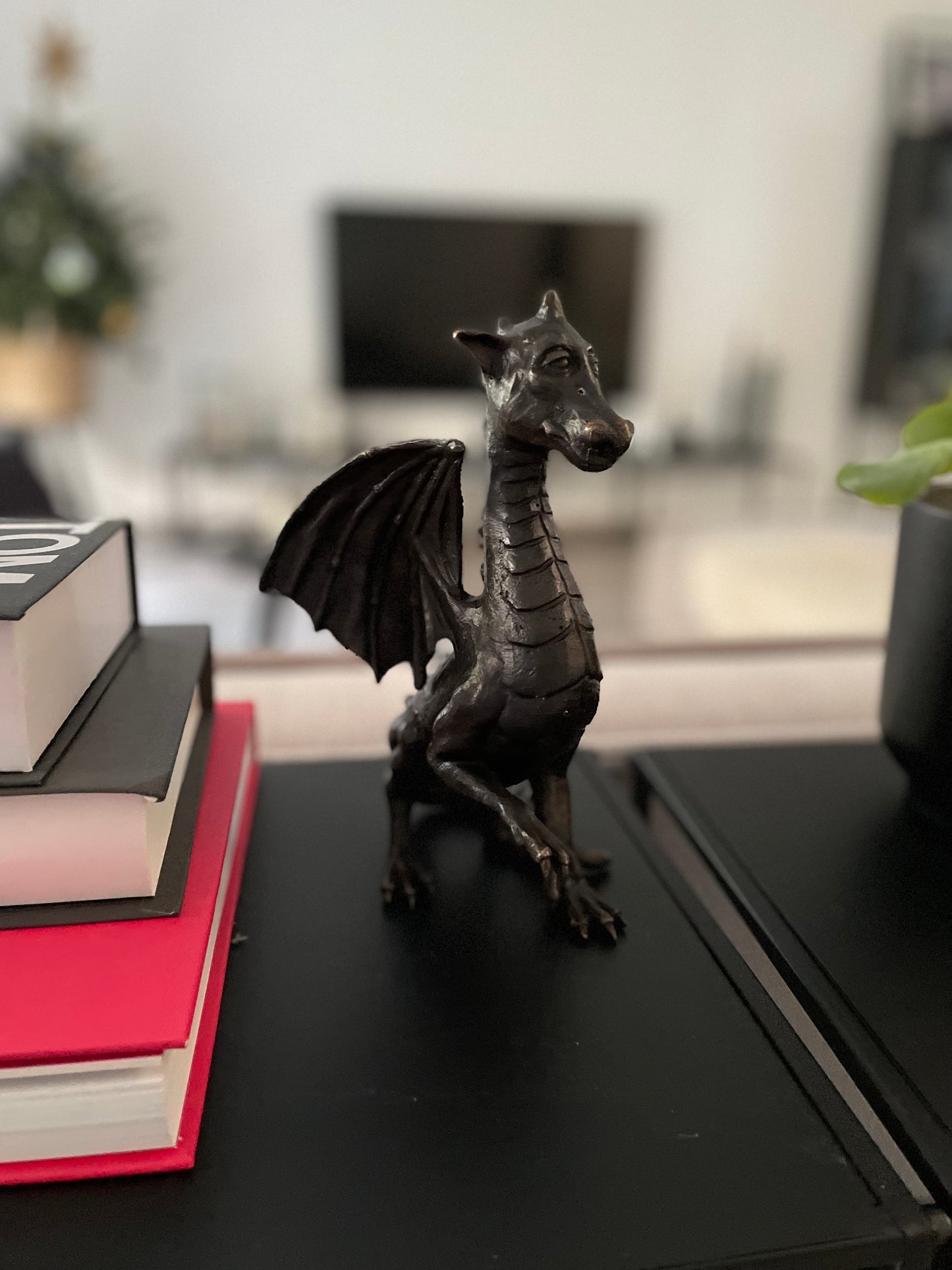 Little Guardian – Bronze Sculpture. 12x13x22cm