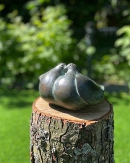 Loving Doves – Bronze Sculpture. 18x18x11cm