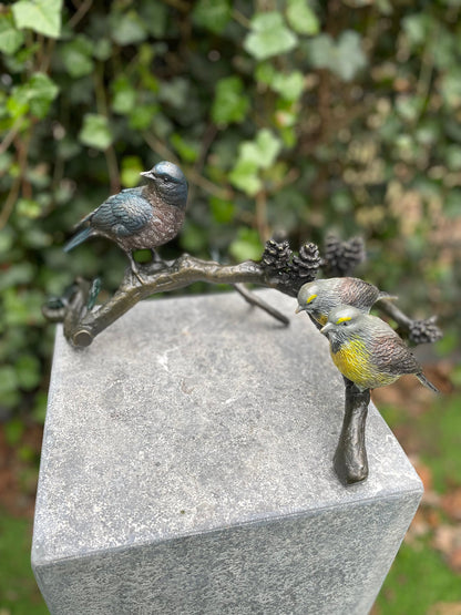 Garden Trio Birds – Bronze Sculpture. 17x26x38cm - 2.5Kg