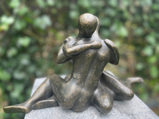 Embrace – Bronze Sculpture. 20x35x15cm - 2.9Kg