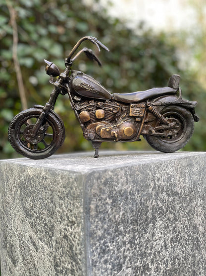 Harley Cruiser – Bronze Sculpture. 18x9x32cm - 2Kg