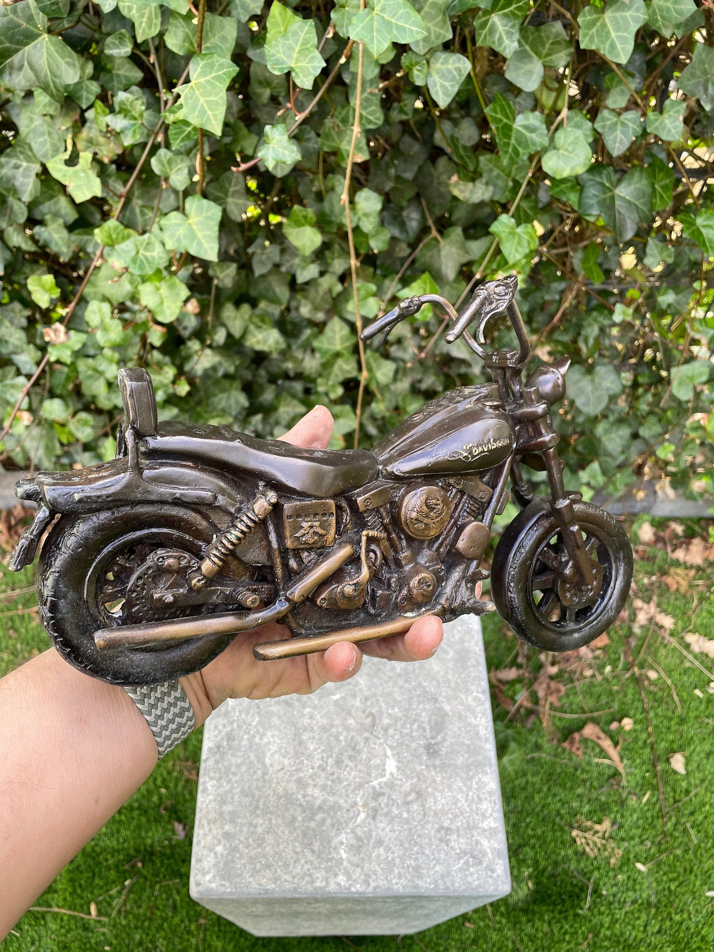 Harley Cruiser – Bronze Sculpture. 18x9x32cm - 2Kg