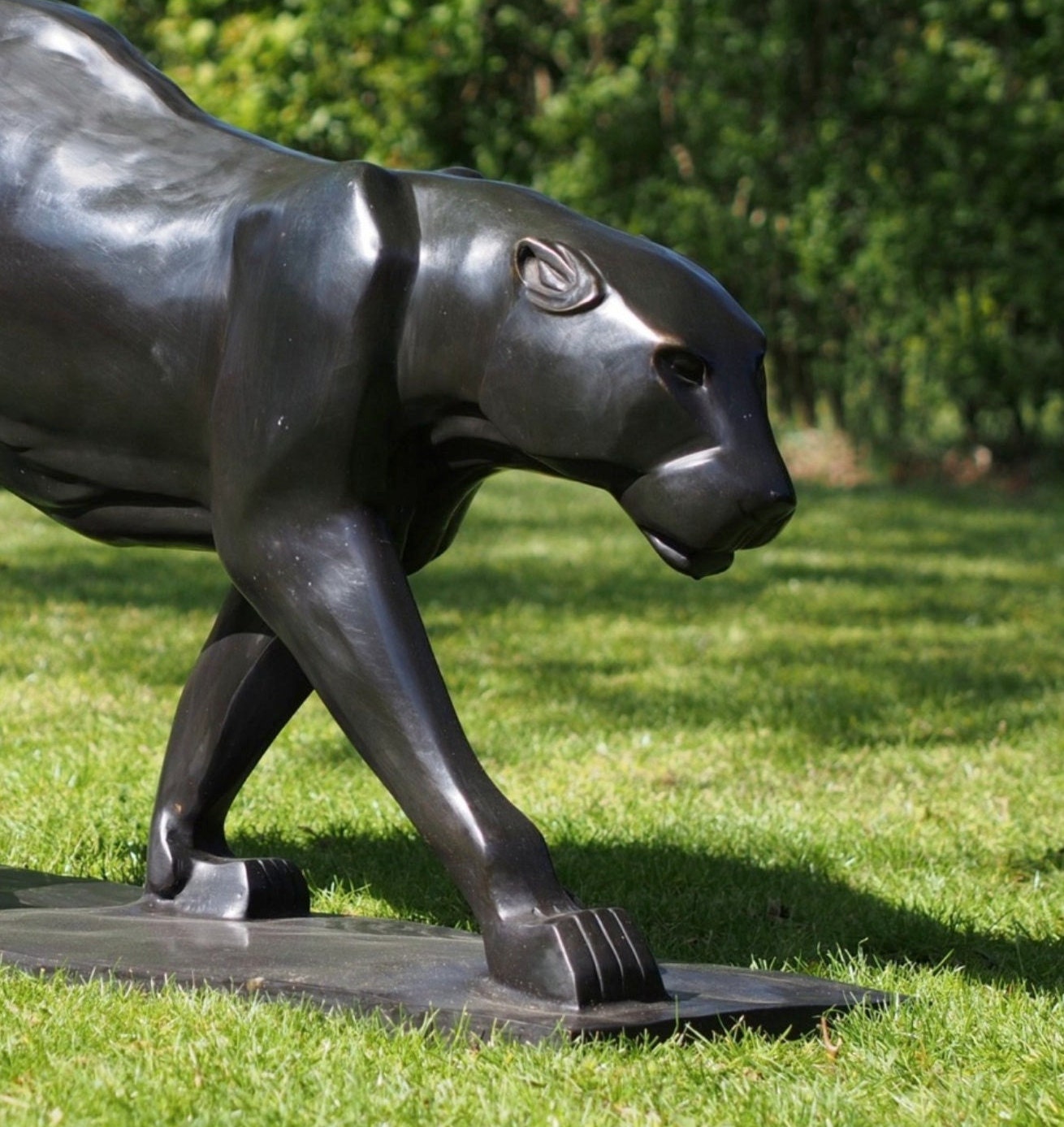 Stalking Panther – Bronze Sculpture. 138x36x71cm - 35Kg