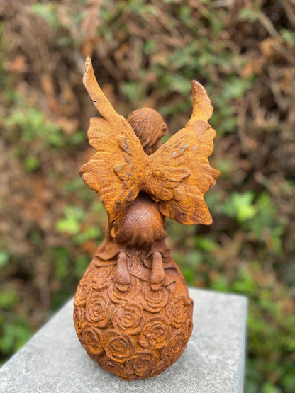 Fairy on Roses – Iron Sculpture. 31x13x13cm - 4.3Kg