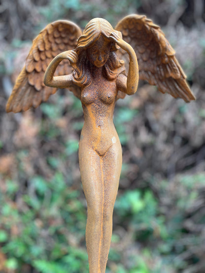 Weeping Angel – Iron Sculpture. 38x26x11cm - 4.3Kg