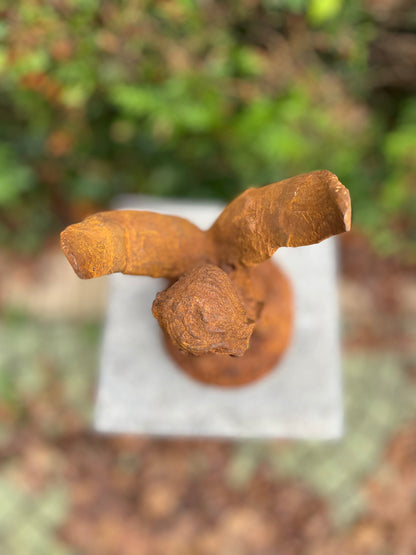 Fairy on Roses – Iron Sculpture. 31x13x13cm - 4.3Kg