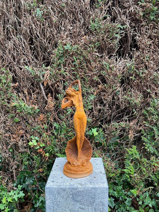 Seashell Lady – Iron Sculpture. 44x14x14cm - 4.3Kg