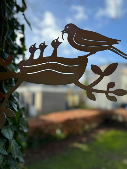 Feeding Birds – Iron Sculpture. 45x1x30cm