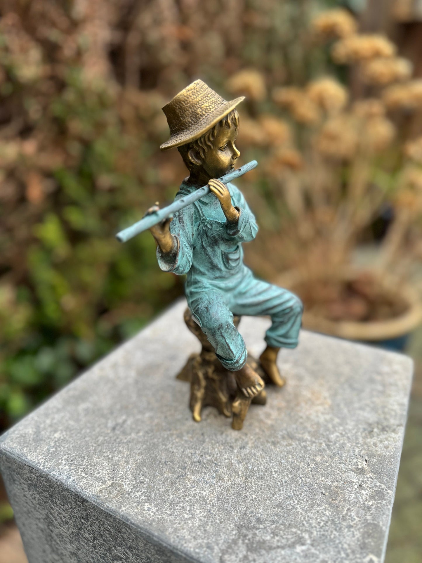 Melody in the Garden – Bronze Sculpture. 10x14x23cm - 1.4Kg