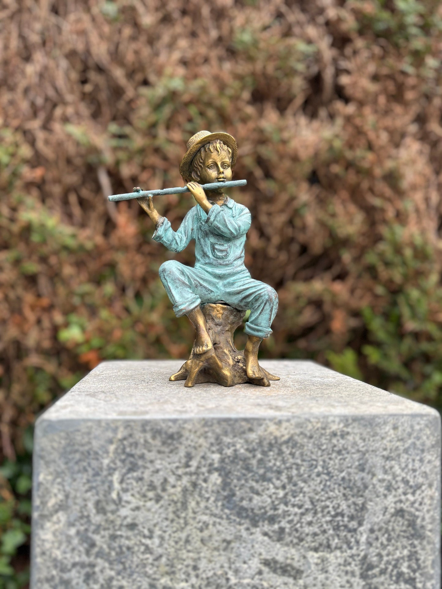 Melody in the Garden – Bronze Sculpture. 10x14x23cm - 1.4Kg