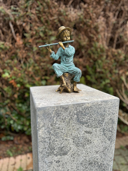 Melody in the Garden – Bronze Sculpture. 10x14x23cm - 1.4Kg