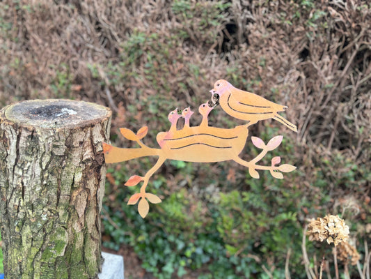 Feeding Birds – Iron Sculpture. 45x1x30cm